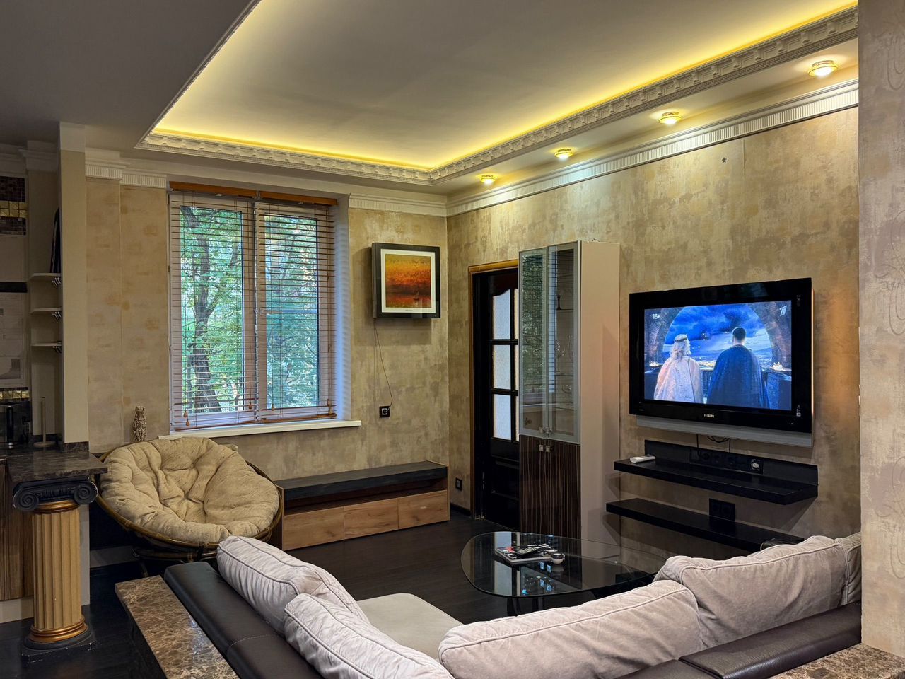 2-комнатная квартира, 55 м² — фото 1