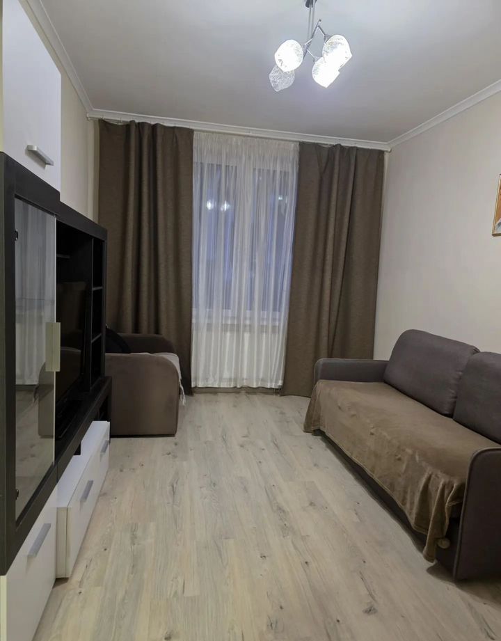 1-комнатная квартира, 42 м² — фото 2