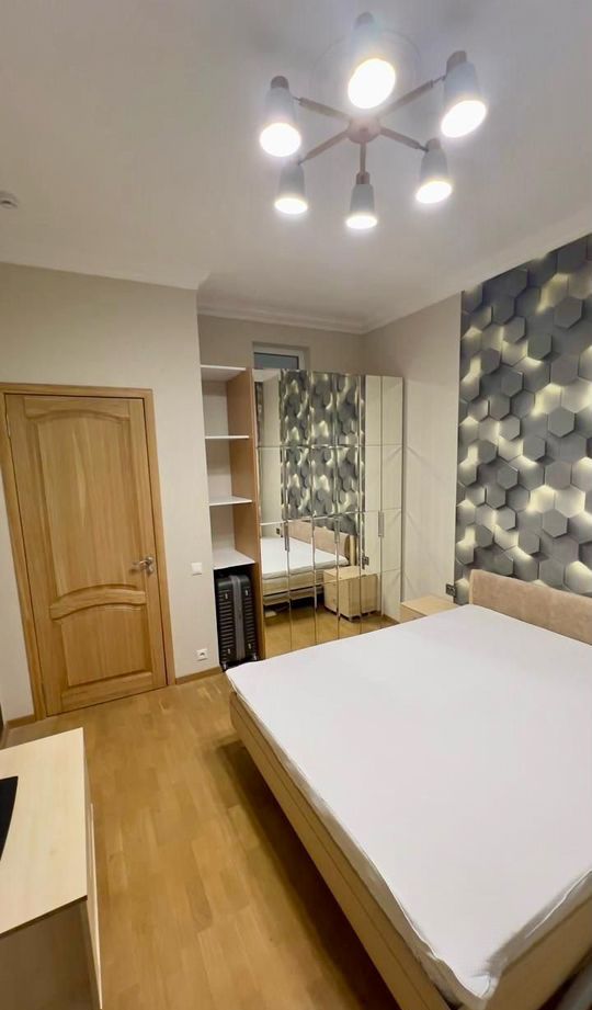 2-комнатная квартира, 55 м² — фото 8