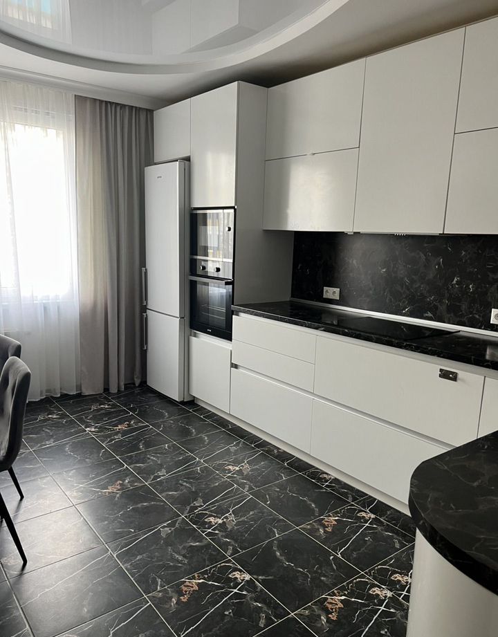 3-комнатная квартира, 90 м² — фото 1