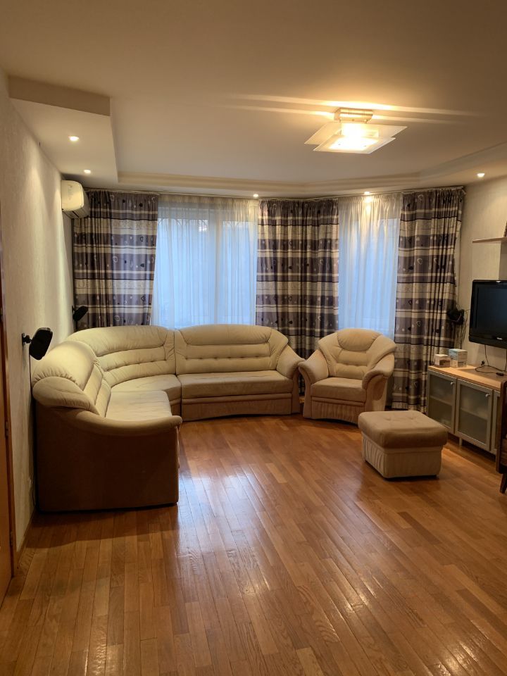1-комнатная квартира, 55 м² — фото 2