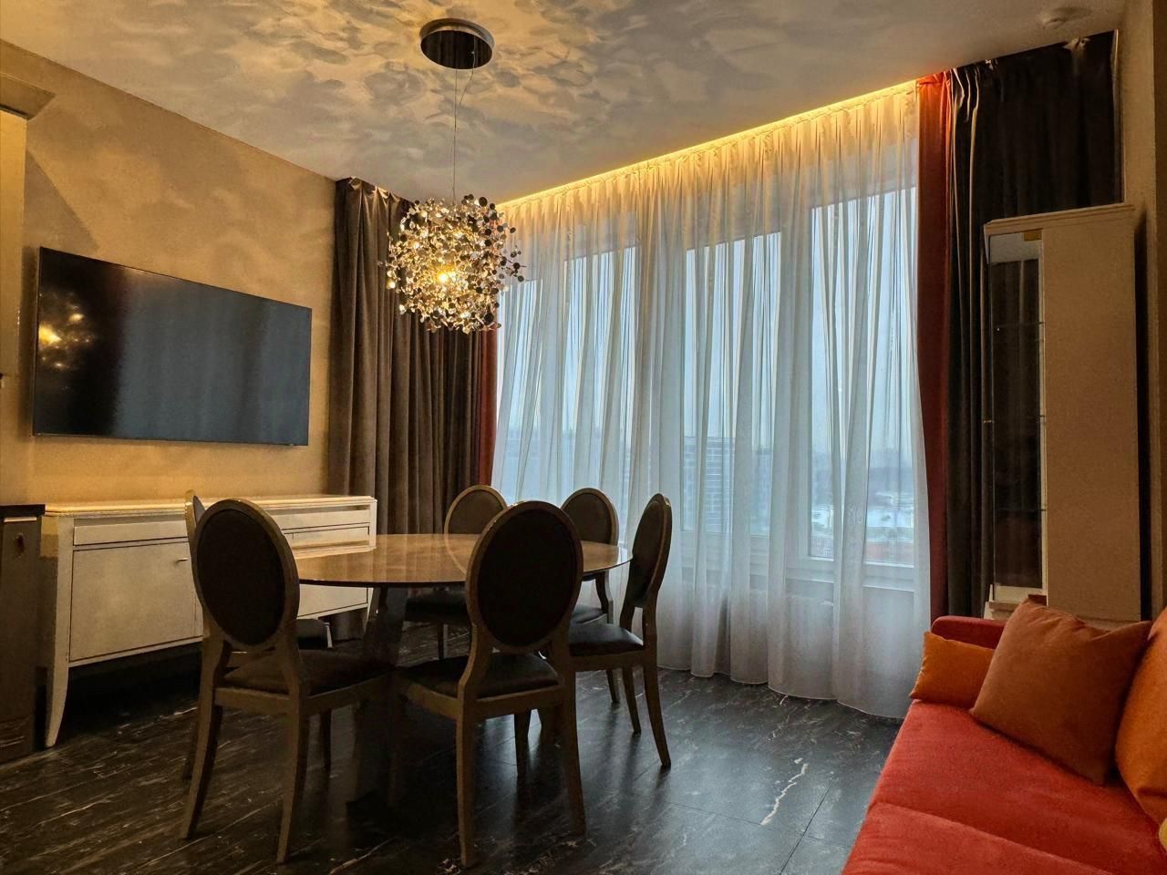 3-комнатная квартира, 106 м² — фото 1