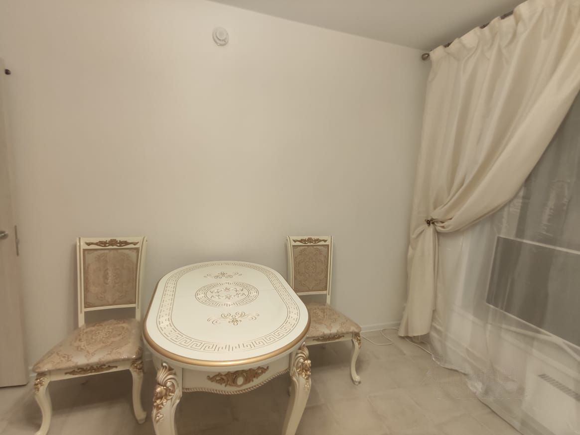 1-комнатная квартира, 35 м² — фото 1