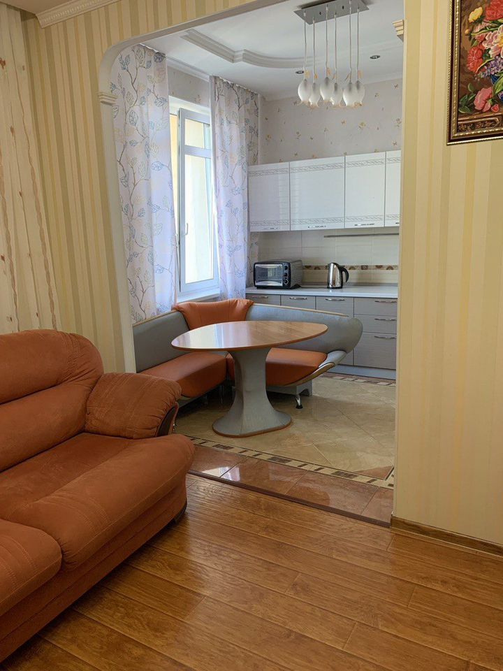 2-комнатная квартира, 65 м² — фото 1