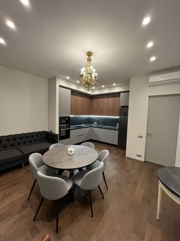 3-комнатная квартира, 100 м² — фото 1