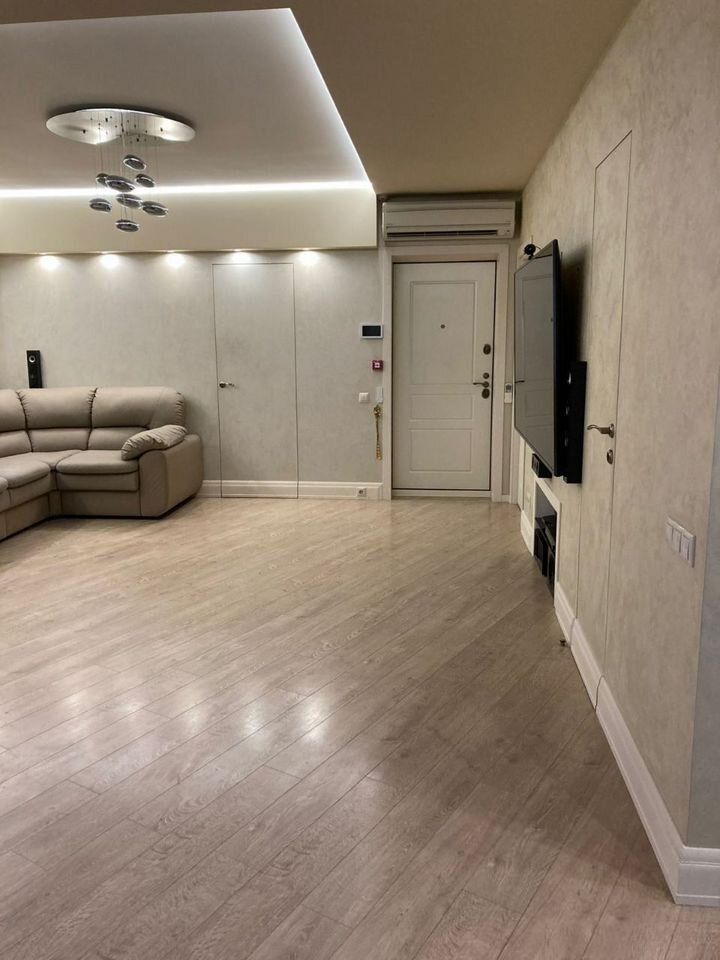 Квартира-студия, 72 м² — фото 3