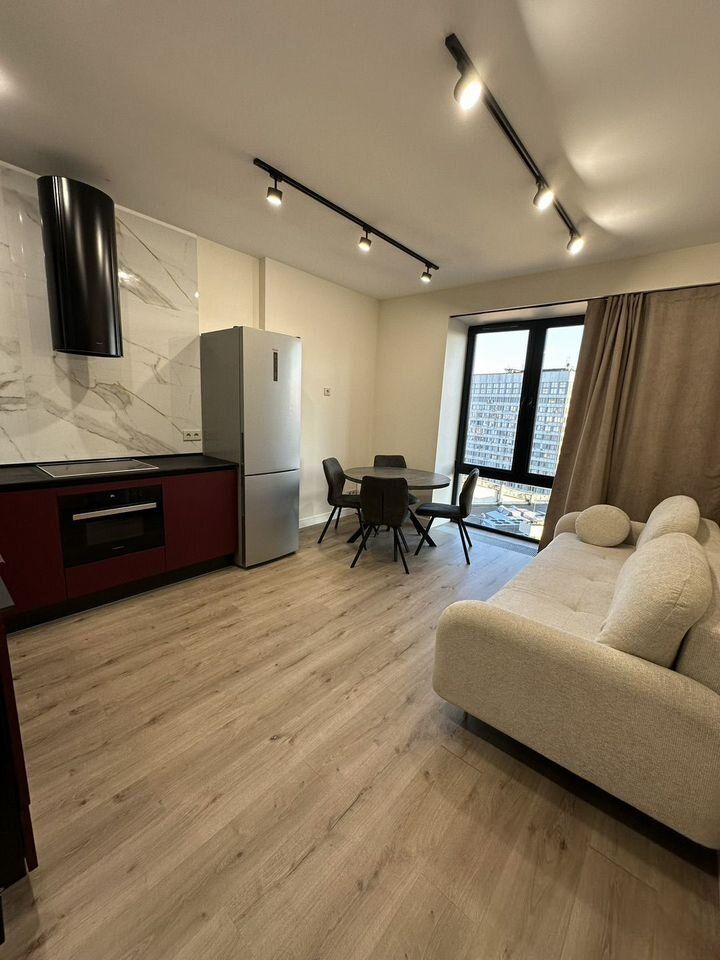 2-комнатная квартира, 57 м² — фото 2