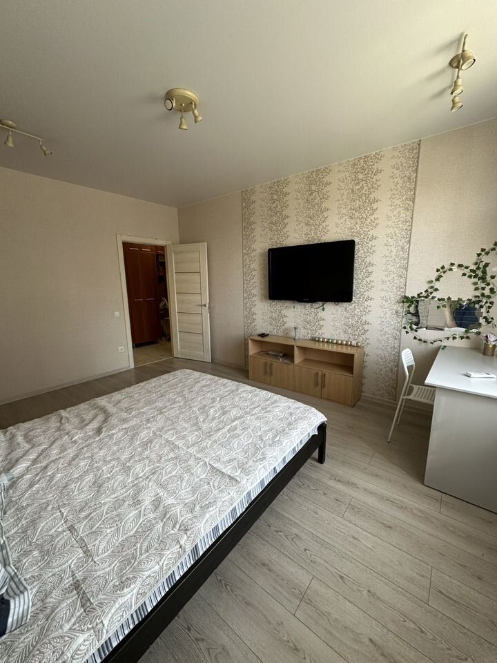 1-комнатная квартира, 42 м² — фото 2