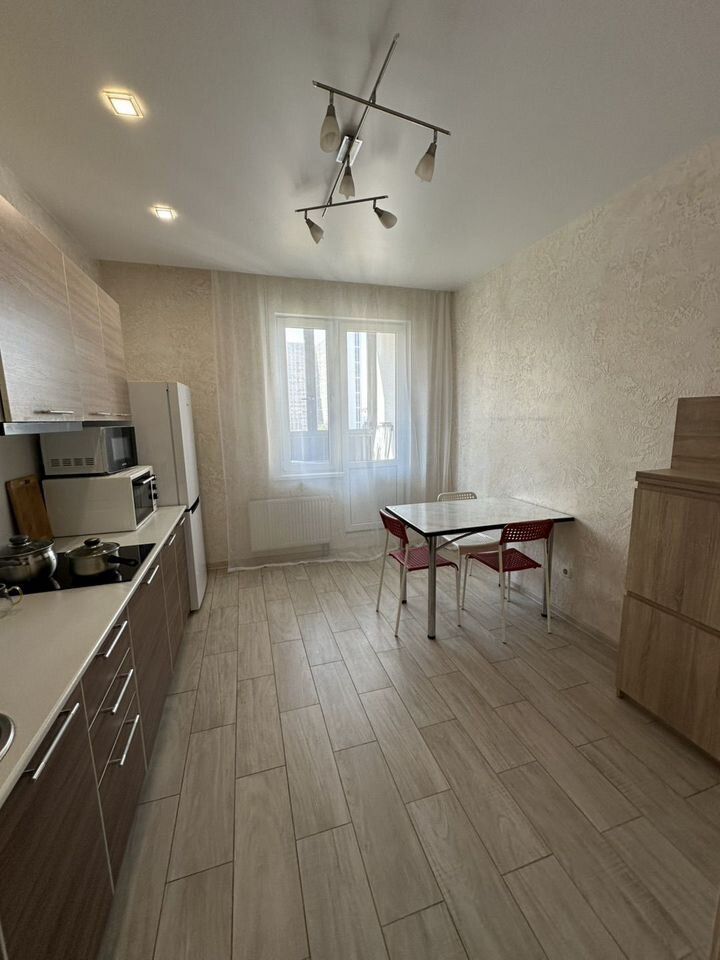 1-комнатная квартира, 42 м² — фото 3