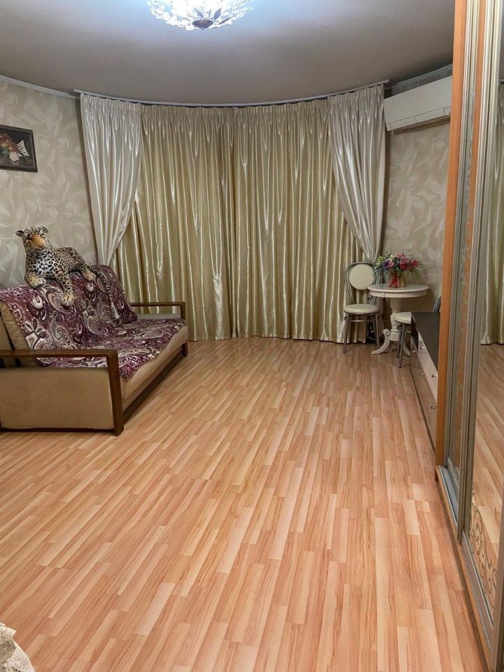 1-комнатная квартира, 42 м² — фото 2