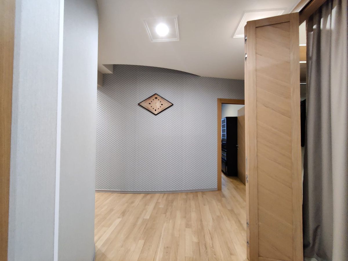 3-комнатная квартира, 107 м² — фото 1