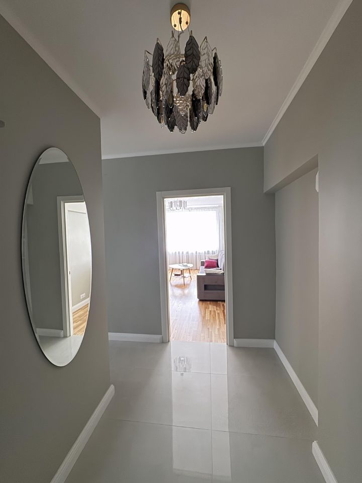 2-комнатная квартира, 56 м² — фото 1