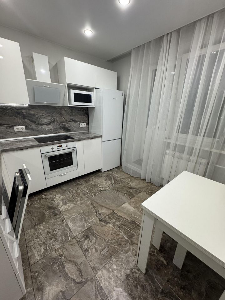 1-комнатная квартира, 45 м² — фото 2