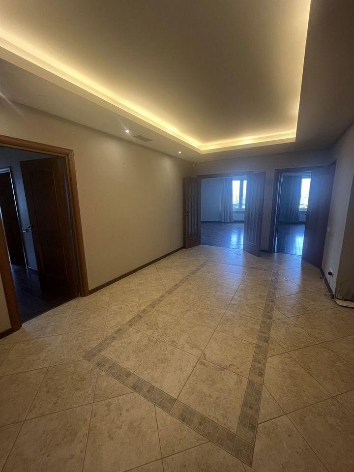 3-комнатная квартира, 157 м² — фото 2