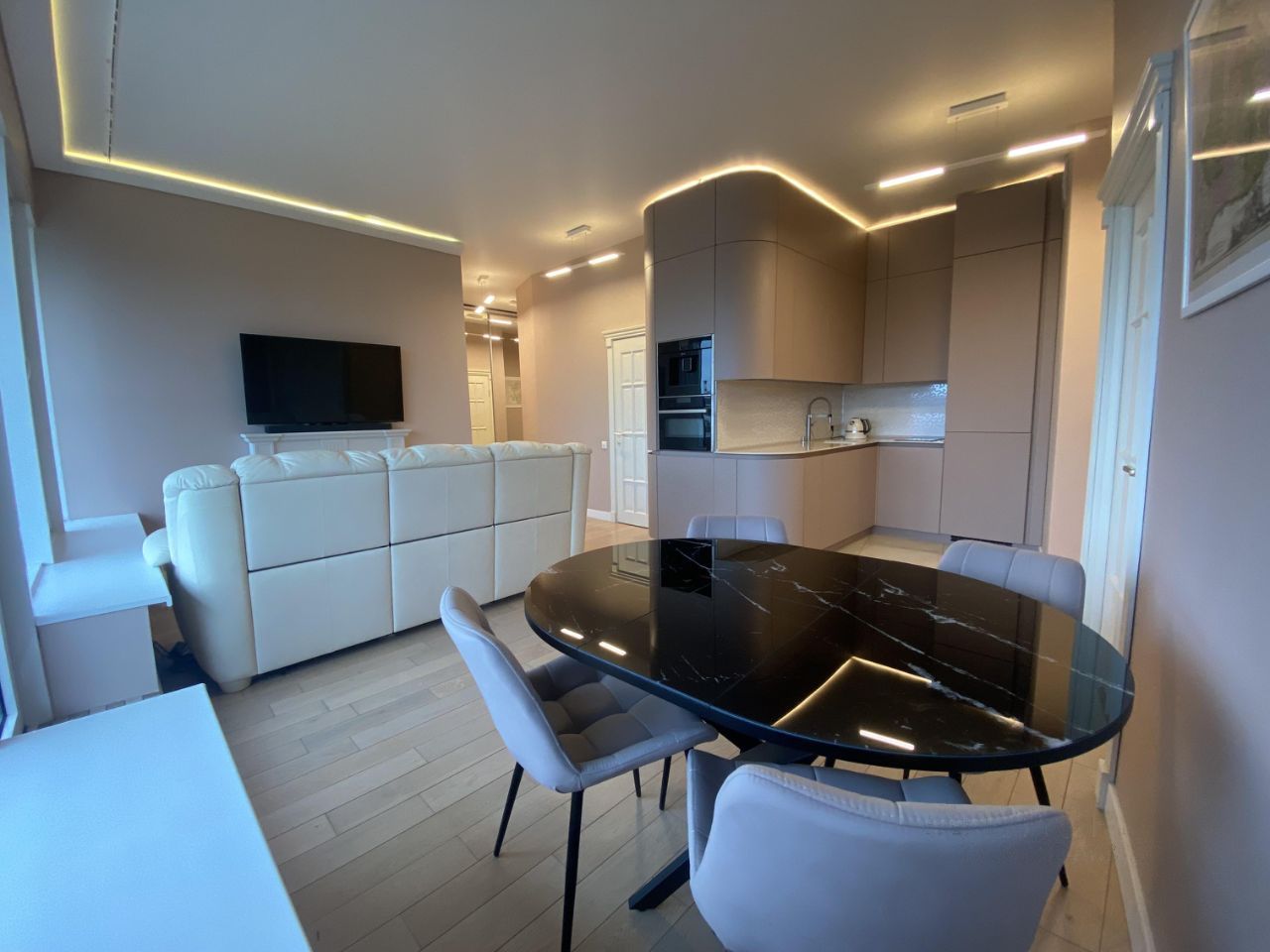 3-комнатная квартира, 93 м² — фото 2