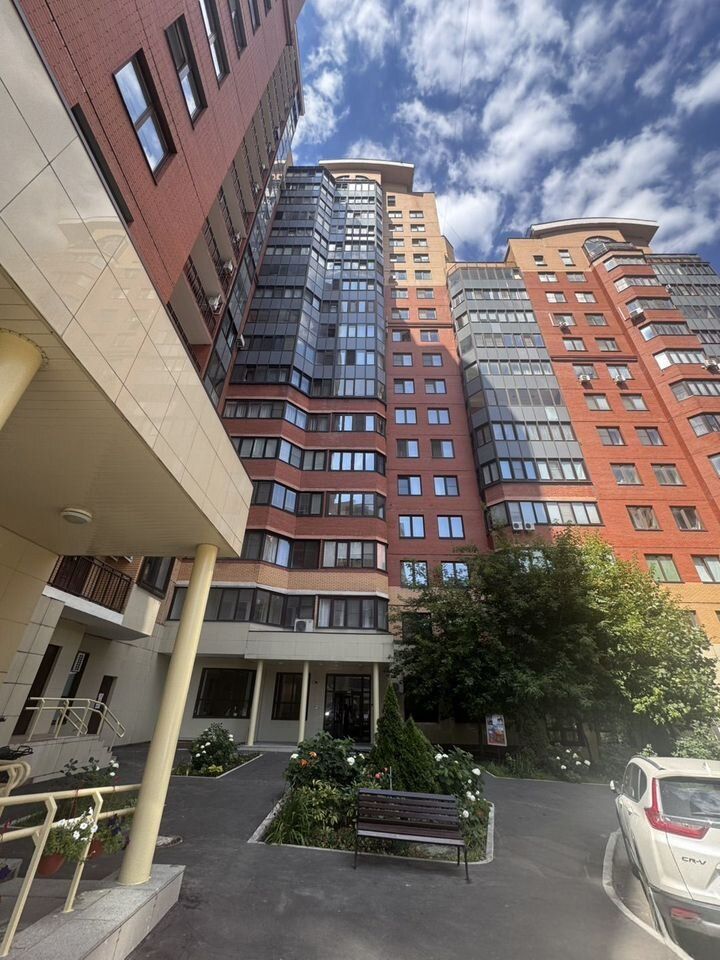 3-комнатная квартира, 95 м² — фото 1