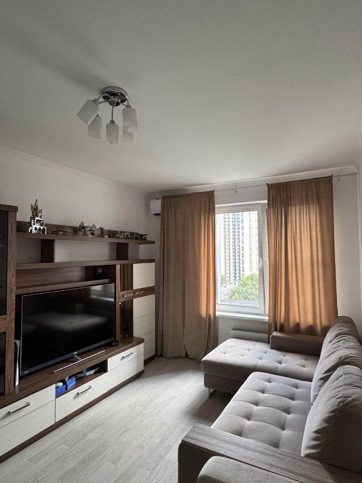 2-комнатная квартира, 55 м² — фото 1