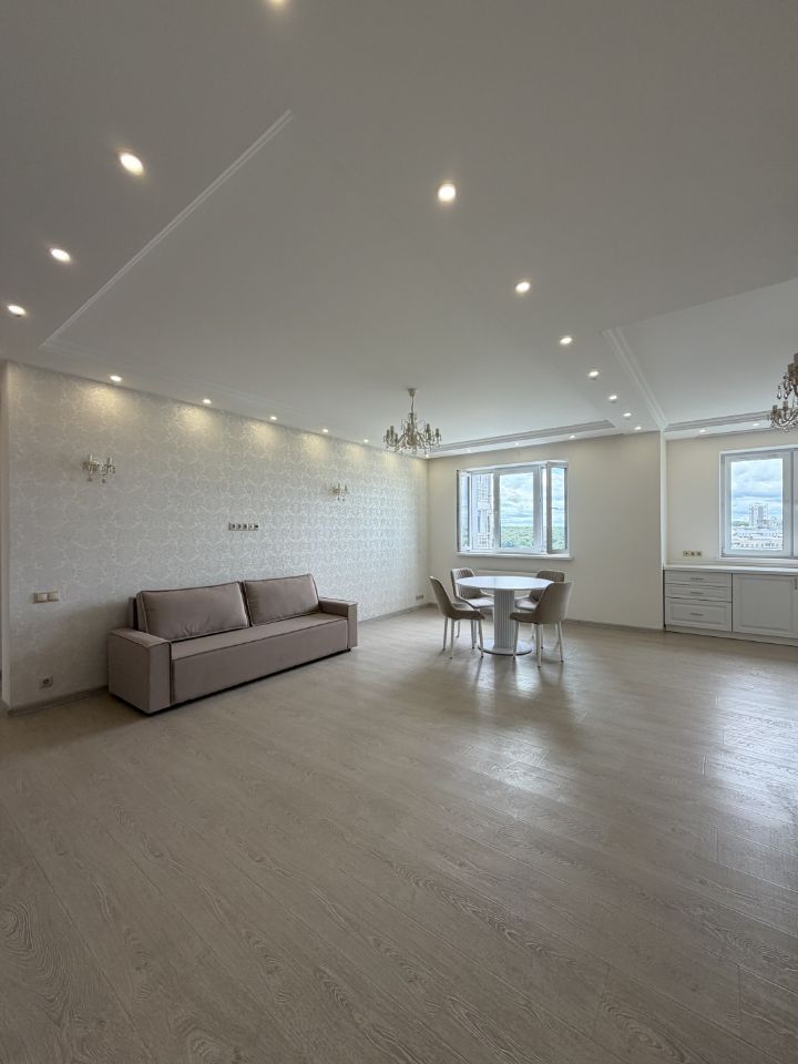 3-комнатная квартира, 93 м² — фото 2