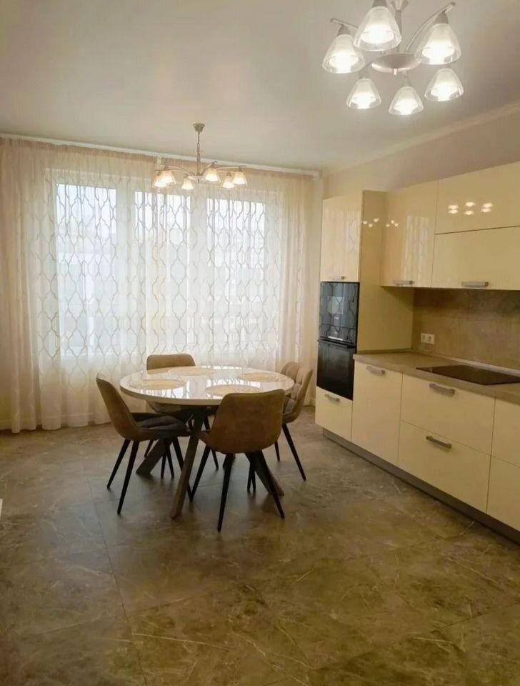 2-комнатная квартира, 70 м² — фото 2