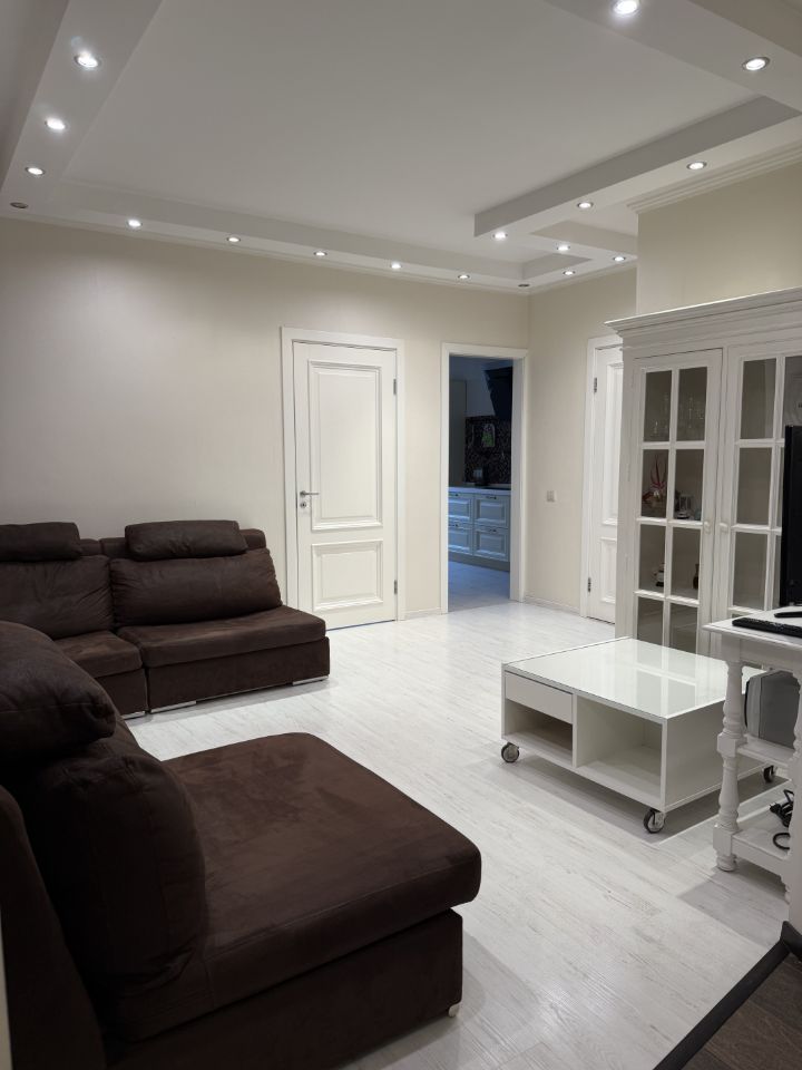 2-комнатная квартира, 73 м² — фото 1