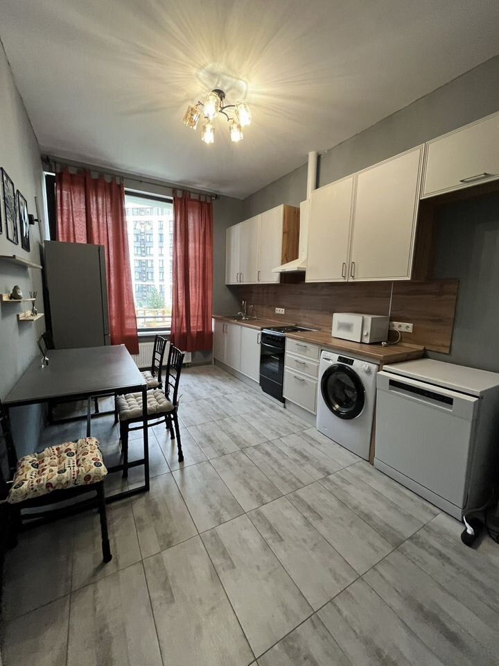 2-комнатная квартира, 55 м² — фото 1