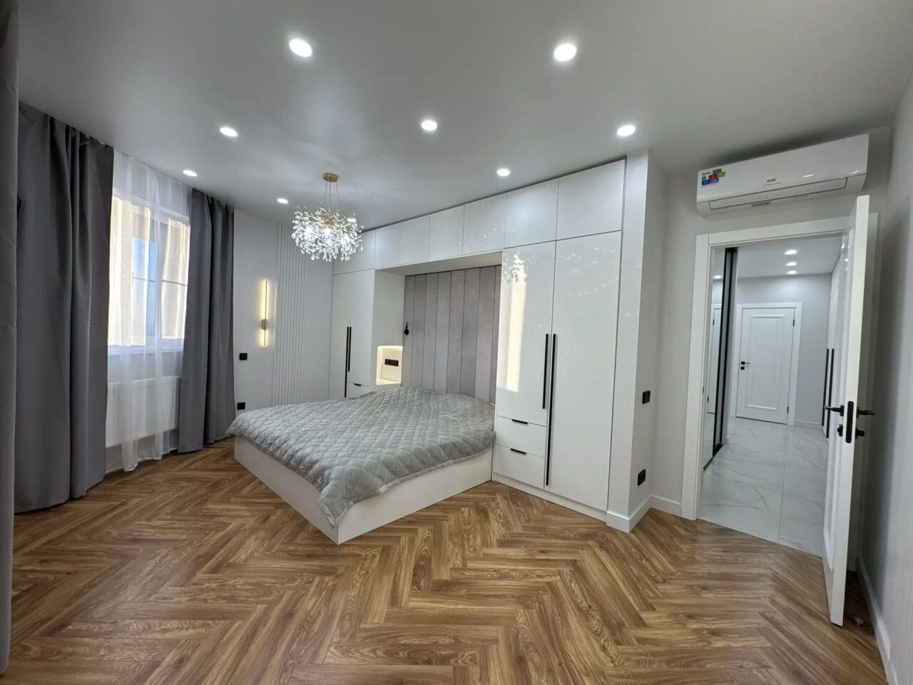 2-комнатная квартира, 77 м² — фото 1