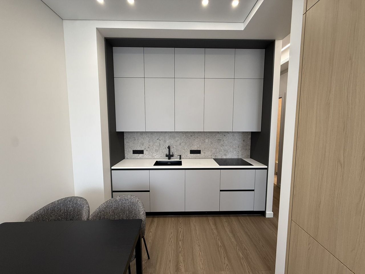 2-комнатная квартира, 75 м² — фото 4