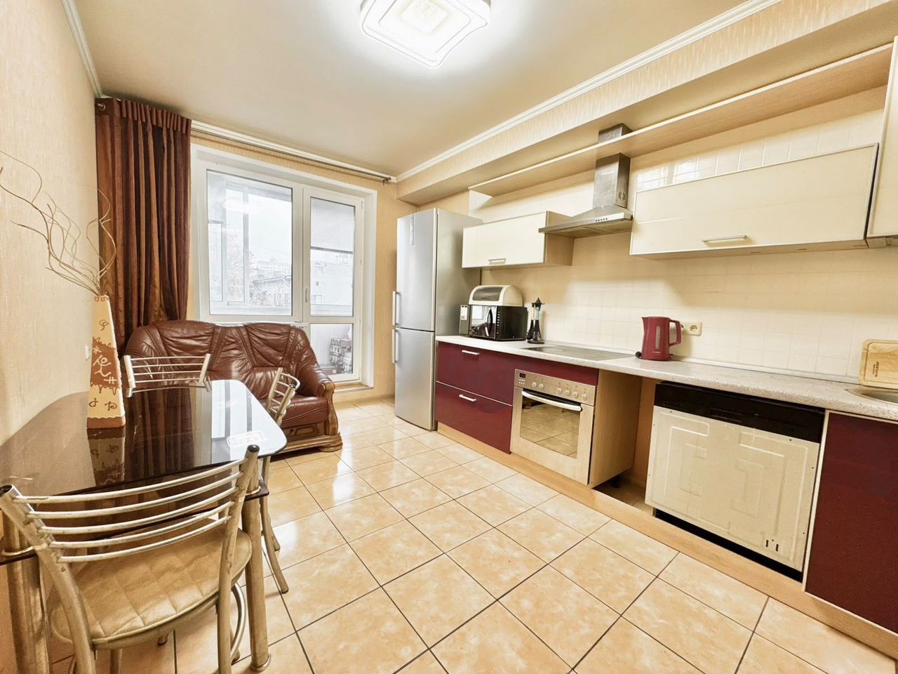 2-комнатная квартира, 70 м² — фото 2