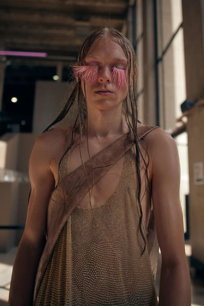 RICK OWENS SS27 MENS STONE We are all processing menace Some of us arm. Some of us train.…, медиа 4