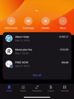 In the Revolut app, long-tapping the tab bar opens a secret customization menu! This is wow