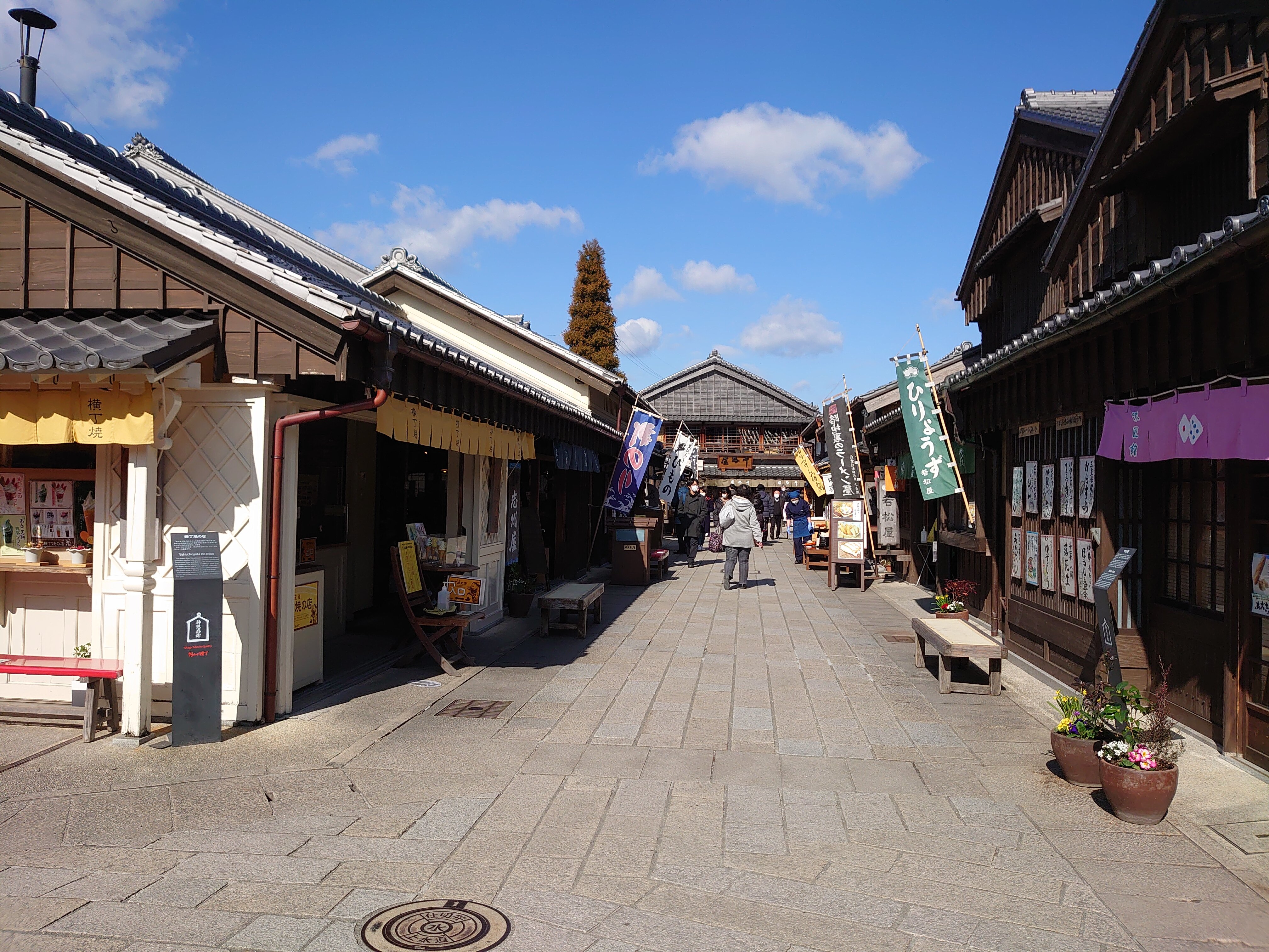 Древняя улица Окаге Йокочо