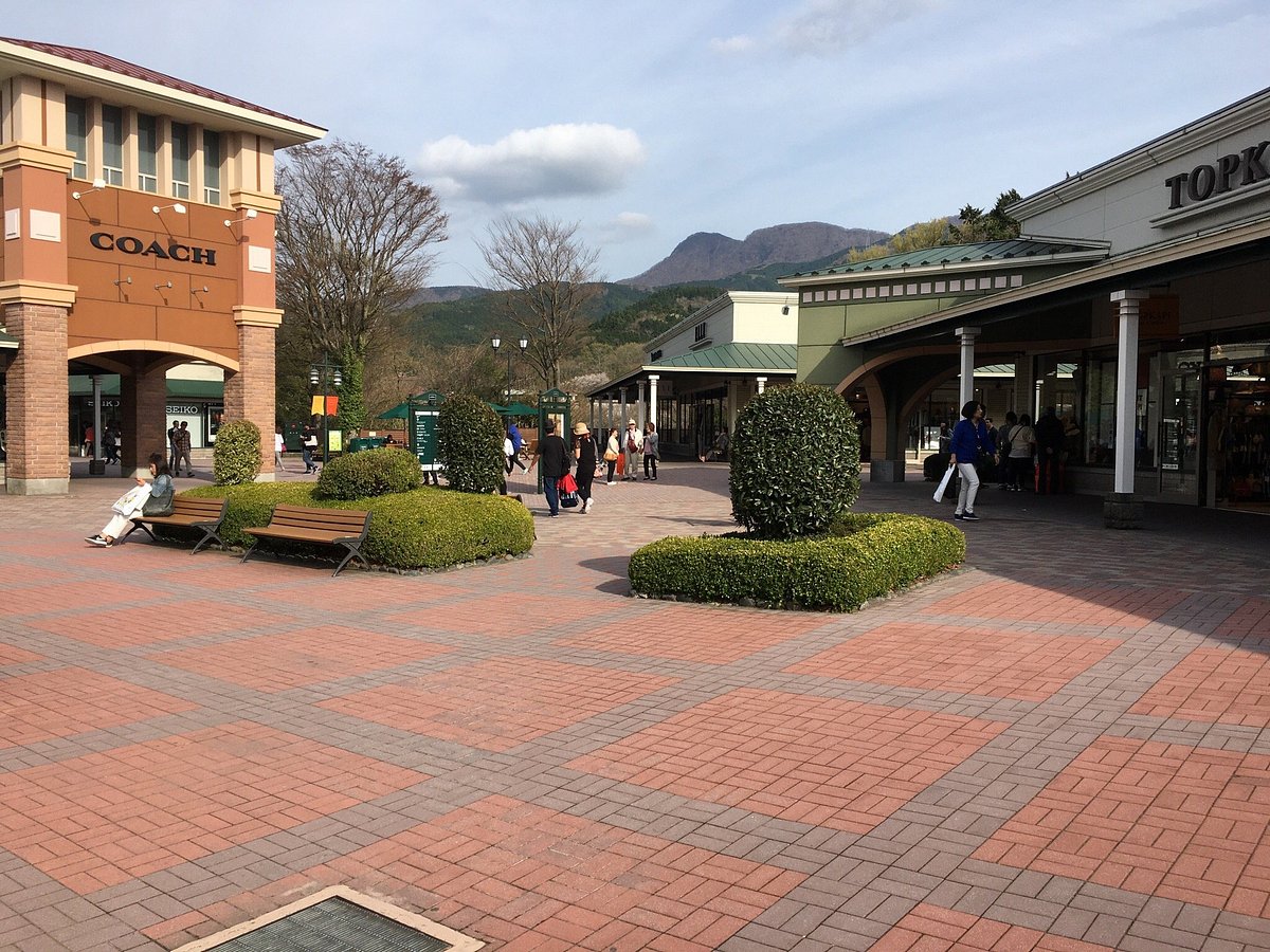 Gotemba Visitor Information Center cover image