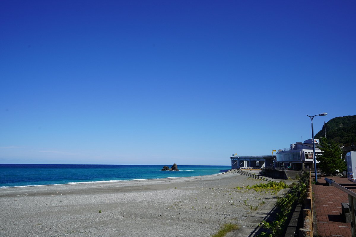 Oyashirazu Pier Park Michi-no-Eki cover image