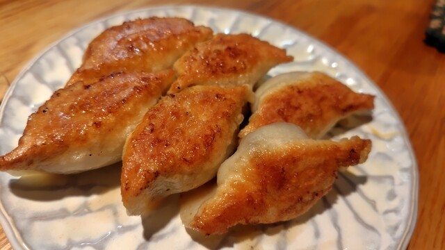 Gyoza Suguruya: гёдза ручной лепки за стойкой — 4