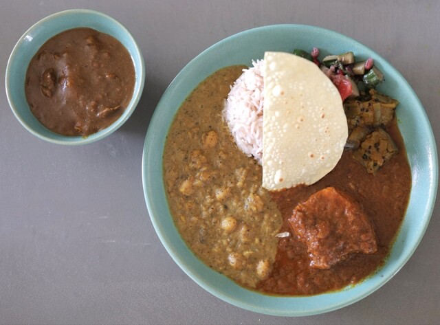 spice curry mokuromi: японский спайс-карри за стойкой — 4