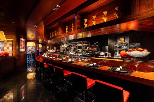 L'ATELIER de Joel Robuchon: современная французская кухня за стойкой — 3