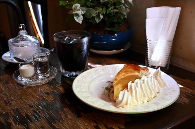 Takayama Coffee: классическая кофейня-киссатэн — 5