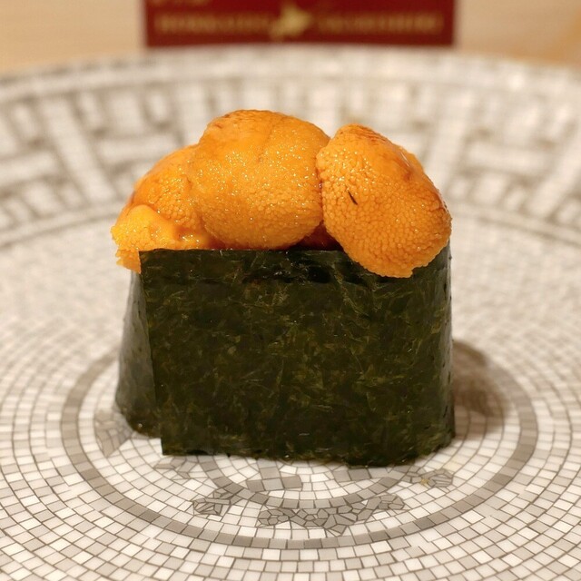 Sushi Takamitsu: театральные омакасе и премиальные уни — 5