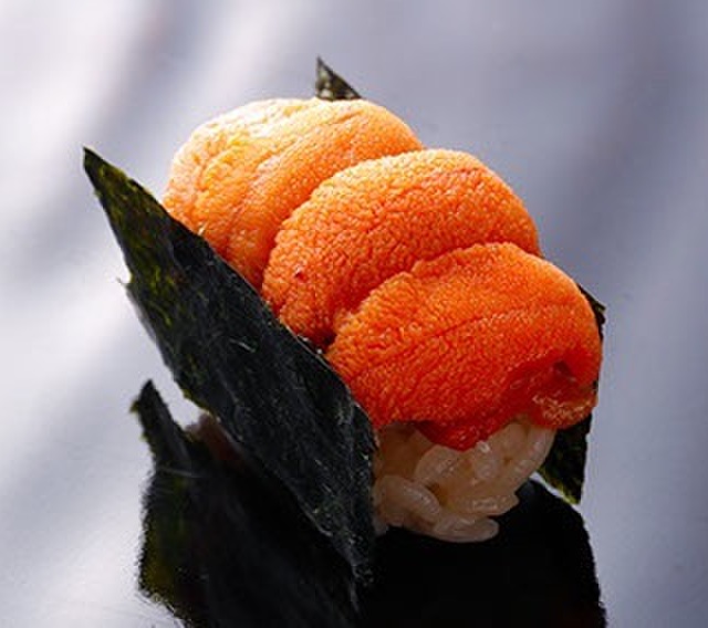Sushi Yasumitsu: сезонное омакасэ с редкими морепродуктами — 1