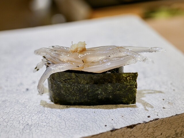 Sushi Namba Hibiya: суши эдомаэ с температурным контролем — 5