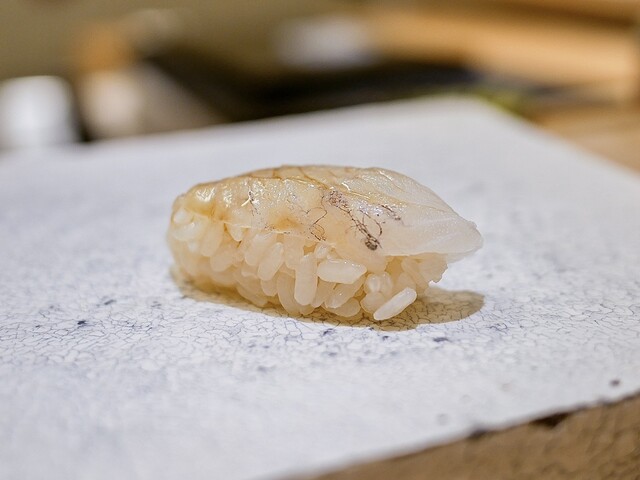 Sushi Namba Hibiya: суши эдомаэ с температурным контролем — 2