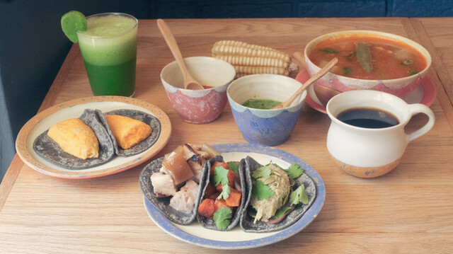 Los Tacos Azules: Craft-Tacos auf blauen Maistortillas — 1