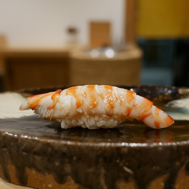 Sushi Miyuki: щедрые нигири в стиле эдомаэ — 5