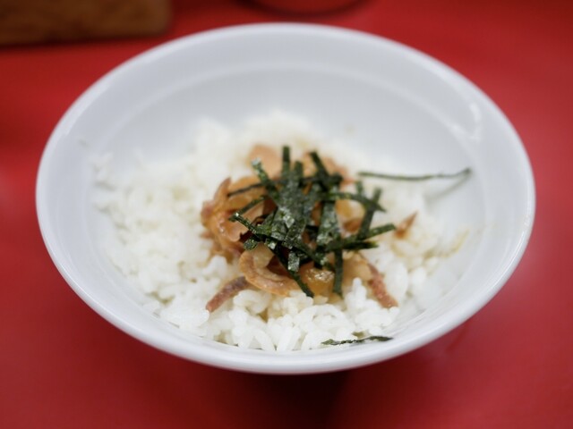 Ramen Sugita Ya Honten: рамен иэкэй за стойкой с 5 утра — 3
