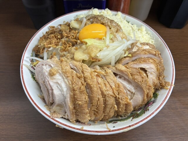 Ramen Jiro Yokohama kannai ten: дзиро-рамен и сирунаси без бульона — 3