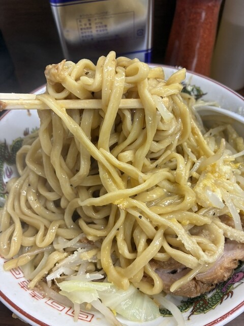 Ramen Jiro Yokohama kannai ten: дзиро-рамен и сирунаси без бульона — 4