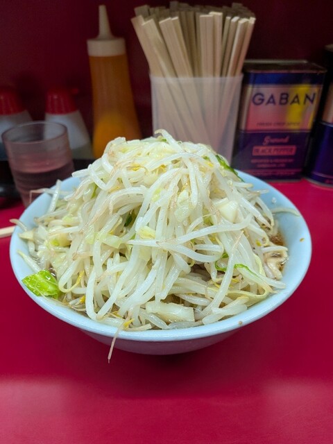 Ramen Jiro Nakayama ekimae ten: рамен в стиле Jiro — 1