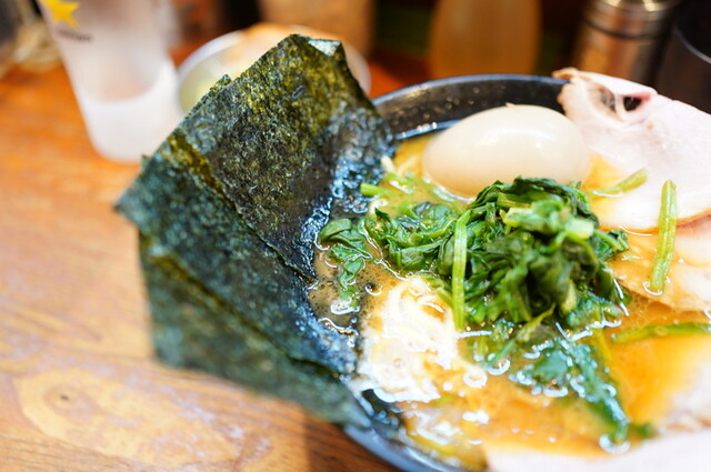 Ramen Suehiroya: иэкэй-рамэн с копчёной чашу — 4
