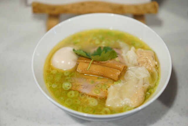 Ramen Hoshijirushi: сёю-рамэн и цукэмэн на воде с комбу — 4