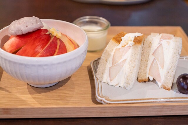 Momo no Noka Cafe La Pesca: фермерское кафе с персиками — 5